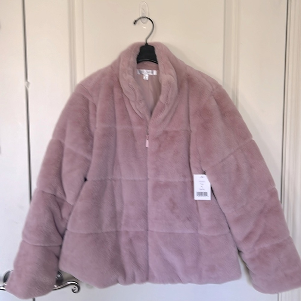 Women’s super soft, comfortable dust rose short jacket/sweater.